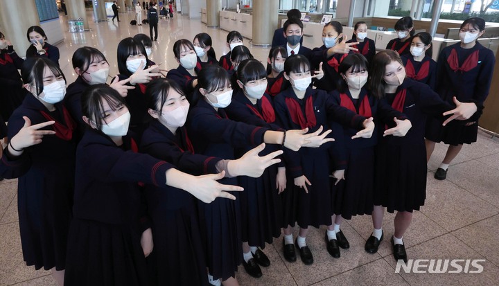 修学旅行で韓国に来た日本の高校生